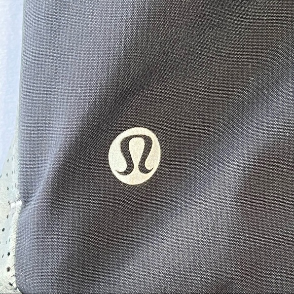 LULULEMON | Light It Up Reflective Skirt - Picture 7 of 8